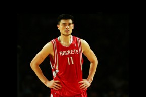 乐鱼全站-开拓者队豪取连胜，季后赛目标清晰，开拓者 季后赛